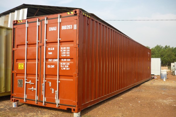 Giải đáp: 1 container 40 feet chở được bao nhiêu tấn hàng?