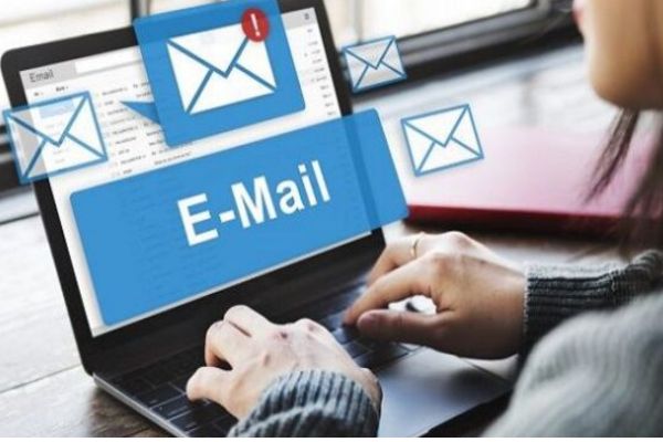 Tra cứu thông qua email