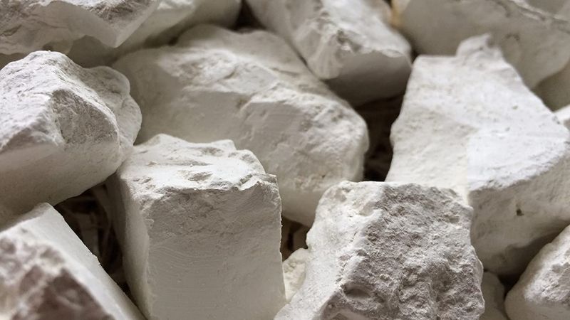 Kaolin và Bentonite Là Gì?