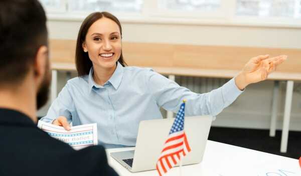 Khi trả lời câu hỏi phỏng vấn visa du lịch Mỹ nên trình bày ngắn gọn, đi thẳng vào vấn đề 