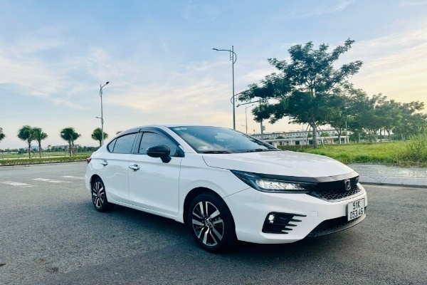 Thuê xe tự lái theo tháng