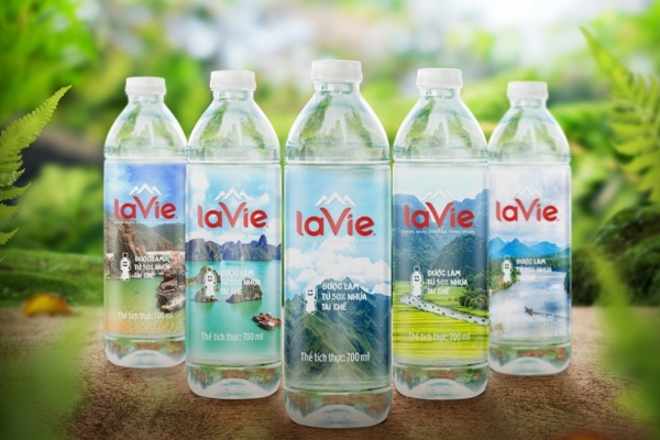 Nước Lavie tiện lợi, tinh khiết, nổi bật với nguồn gốc thiên nhiên và quy trình sản xuất khép kín